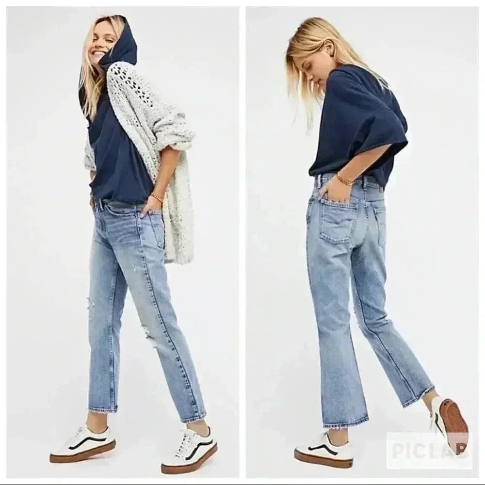 Levis High Waisted Bootcut Cropped Jeans
